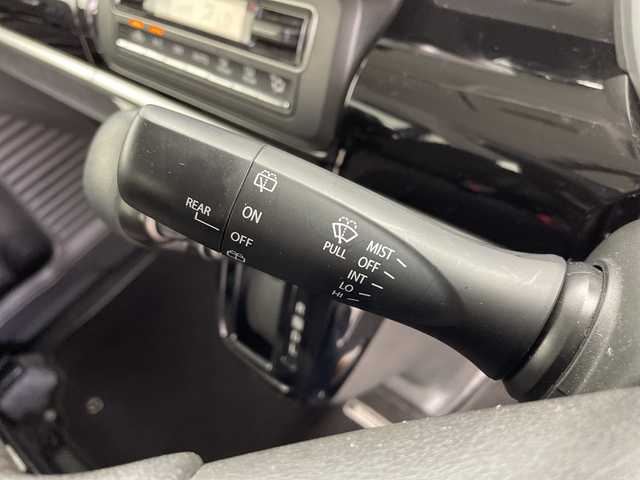 スズキ スペーシア カスタム HYBRID GS 鹿児島県 2019(令1)年 6.3万km ピュアホワイトP 純正SDナビ/（AM/FM/CD/DVD/Bluetooth）/フルセグテレビ/全方位モニター/前後ドライブレコーダー/片側パワースライドドア /ヘッドアップディスプレイ/シートヒーター/LEDヘッドライト/スマートキー /純正AW14インチ/禁煙車