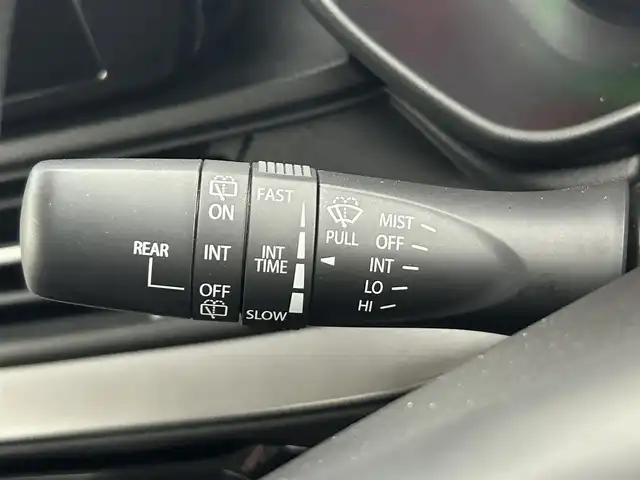 スズキ スイフト HYBRID MX 道央・札幌 2024(令6)年 1.3万km 黄Ｍ ・4WD/・２トーンルーフ（クールイエローMｘガンメタルーフ）/・純正9inchメモリーナビ/　CD/DVD/Bt/USB/iPod/HDMI/フルセグ/　AppleCarPlay/AndroidAuto/・全方位カメラ/・デュアルセンサーブレーキサポートII/・アダプティブクルーズコントロール/・ブラインドスポットモニター/・車線逸脱支援機能/・LEDヘッドライト/・オートハイビーム/・オートライト/・シートヒーター（D/N）/・前後コーナーセンサー/・純正16インチアルミ/・ヘッドライトレベライザー/・保証書（有）/・スペアキーｘ１