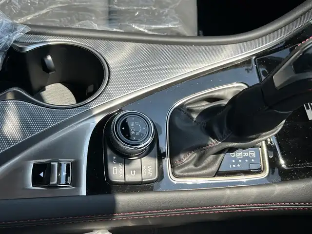 日産 スカイライン ニスモ 愛知県 2023(令5)年 0.1万km グレー ワンオーナー/HDDナビ/フルセグテレビ/バックカメラ（全方位）/クルーズコントロール（追従走行あり）/ドアバイザー/サンルーフ/プッシュスタート/ETC2.0/パドルシフト/クリアランスソナー/コーナリングランプ/純正フロアマット/フォグランプ/カラーコードKCE/AM/FM/USB/BT/TV/NISMO専用バンパー〈フロント・リヤ〉/ NISMO専用LEDフォグランプ〈フロント・リヤ〉/ NISMO専用サイドシルプロテクター/ NISMO専用エンブレム〈フロント・リヤ〉/ NISMO専用GTエンブレム〈サイド〉/NISMO専用タイヤ（DUNLOP SP SPORT MAXX GT 600）/NISMO専用エンケイ製19インチアルミホイール/シートヒーターD+N席