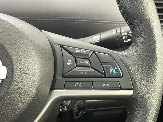 日産 セレナ ハイウェイスター V 埼玉県 2020(令2)年 5.7万km ダークメタルグレー 純正９インチナビ　フリップダウンモニター　アラウンドビューモニター　ＢＳＩ　ビルトインＥＴＣ　ドライブレコーダー　プロパイロット　レーダークルーズコントロール　ステアリングヒーター　ＨＤＭＩ　ＬＥＤ
