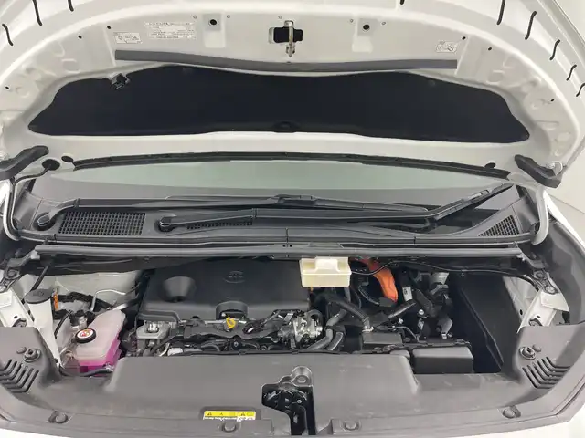 トヨタ アルファードハイブリット Z 愛知県 2024(令6)年 4.1万km プラチナホワイトパールマイカ 禁煙車/純正14インチナビ/（AM/FM/フルセグTV/Bluetooth/USB）/全方位カメラ/フリップダウンモニター/ワイヤレス充電/AC100V電源/デジタルインナーミラー/トヨタセーフティセンス/・プリクラッシュセーフティ/・レーダークルーズコントロール/・レーンディパーチャーアラート/・オートマチックハイビーム/ヘッドアップディスプレイ/ブラインドスポットモニター/ETC２．０/前後ドライブレコーダー/オットマン/パワーシート/シートベンチレーション/シートヒーター/両側パワースライドドア/パワーバックドア/電子パーキングブレーキ/オートホールド/純正アルミホイール/純正フロアマット/3眼式LEDヘッドライト/フロントフォグランプ/プッシュスタート/スマートキー/スペアキー有/横滑り防止装置/革巻きステアリング