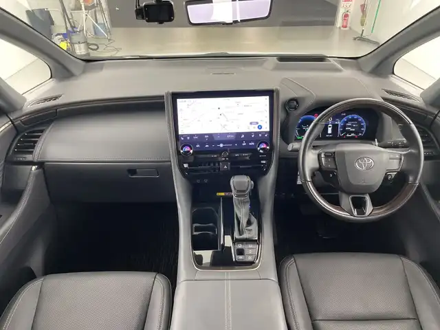 トヨタ アルファードハイブリット Z 愛知県 2024(令6)年 4.1万km プラチナホワイトパールマイカ 禁煙車/純正14インチナビ/（AM/FM/フルセグTV/Bluetooth/USB）/全方位カメラ/フリップダウンモニター/ワイヤレス充電/AC100V電源/デジタルインナーミラー/トヨタセーフティセンス/・プリクラッシュセーフティ/・レーダークルーズコントロール/・レーンディパーチャーアラート/・オートマチックハイビーム/ヘッドアップディスプレイ/ブラインドスポットモニター/ETC２．０/前後ドライブレコーダー/オットマン/パワーシート/シートベンチレーション/シートヒーター/両側パワースライドドア/パワーバックドア/電子パーキングブレーキ/オートホールド/純正アルミホイール/純正フロアマット/3眼式LEDヘッドライト/フロントフォグランプ/プッシュスタート/スマートキー/スペアキー有/横滑り防止装置/革巻きステアリング