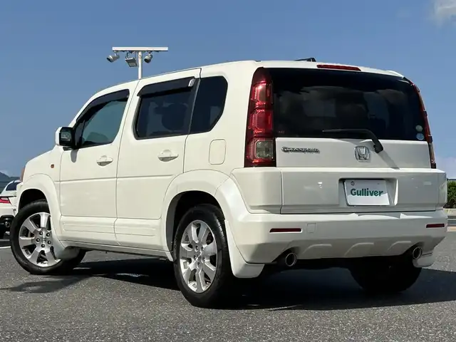 ホンダ クロスロード 20X 島根県 2007(平19)年 11.6万km プレミアムホワイトパール 登録時走行距離115433km/純正ナビ（CD・DVD・AM・FM）/バックカメラ/ETC/3列シート/純正フロアマット/純正AW17インチ/盗難防止装置/オートライト/運転席・助手席エアバック/スマートキー/ドアバイザー/ステアリングスイッチ