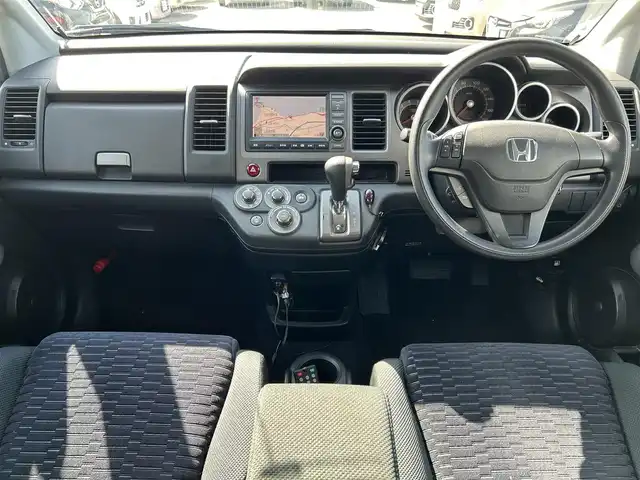 ホンダ クロスロード 20X 島根県 2007(平19)年 11.6万km プレミアムホワイトパール 登録時走行距離115433km/純正ナビ（CD・DVD・AM・FM）/バックカメラ/ETC/3列シート/純正フロアマット/純正AW17インチ/盗難防止装置/オートライト/運転席・助手席エアバック/スマートキー/ドアバイザー/ステアリングスイッチ
