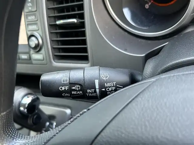 ホンダ クロスロード 20X 島根県 2007(平19)年 11.6万km プレミアムホワイトパール 登録時走行距離115433km/純正ナビ（CD・DVD・AM・FM）/バックカメラ/ETC/3列シート/純正フロアマット/純正AW17インチ/盗難防止装置/オートライト/運転席・助手席エアバック/スマートキー/ドアバイザー/ステアリングスイッチ