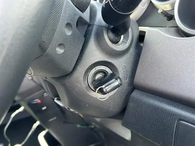 ホンダ クロスロード 20X 島根県 2007(平19)年 11.6万km プレミアムホワイトパール 登録時走行距離115433km/純正ナビ（CD・DVD・AM・FM）/バックカメラ/ETC/3列シート/純正フロアマット/純正AW17インチ/盗難防止装置/オートライト/運転席・助手席エアバック/スマートキー/ドアバイザー/ステアリングスイッチ