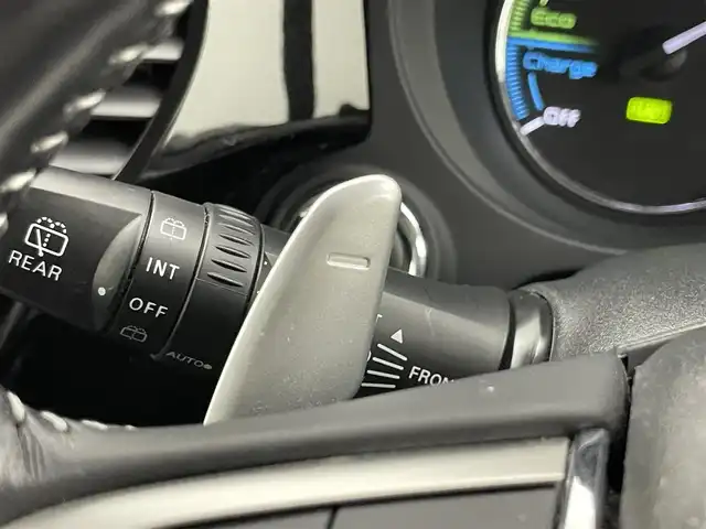 三菱 アウトランダー ＰＨＥＶ G 埼玉県 2018(平30)年 6.3万km シルキーホワイト 純正ナビ　マルチアラウンドモニター　ＥＴＣ　３６０度ドライブレコーダー　ｅアシスト　レーダークルーズコントロール　シートヒーター　ステアリングヒーター　ＡＣ１００Ｖ　オートハイビーム　ＬＥＤライト