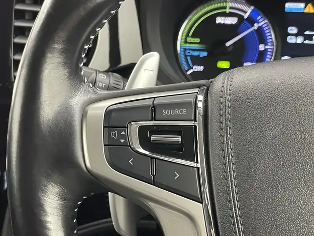 三菱 アウトランダー ＰＨＥＶ G 埼玉県 2018(平30)年 6.3万km シルキーホワイト 純正ナビ　マルチアラウンドモニター　ＥＴＣ　３６０度ドライブレコーダー　ｅアシスト　レーダークルーズコントロール　シートヒーター　ステアリングヒーター　ＡＣ１００Ｖ　オートハイビーム　ＬＥＤライト