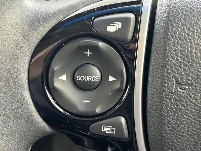 ホンダ オデッセイ アブソルート アドバンス 大阪府 2016(平28)年 7万km クリスタルブラックパール Honda SENSING/・衝突軽減ブレーキ/・歩行者事故低減ステアリング/・アダプティブクルーズコントロール/・車線維持支援システム/・路外逸脱抑制機能/・誤発進抑制機能/・先行車発進告知機能/純正ナビ/　CD/DVD/BT/フルセグTV/マルチビューカメラシステム/フロント・サイド・バックカメラ/両側パワースライドドア/オートLEDヘッドライト/フォグランプ/ハーフレザーシート/D席パワーシート/純正17インチアルミホイール/パドルシフト/スマートキー/ETC/2列目オットマン/アイドリングストップ/電動格納ミラー/フロアマット