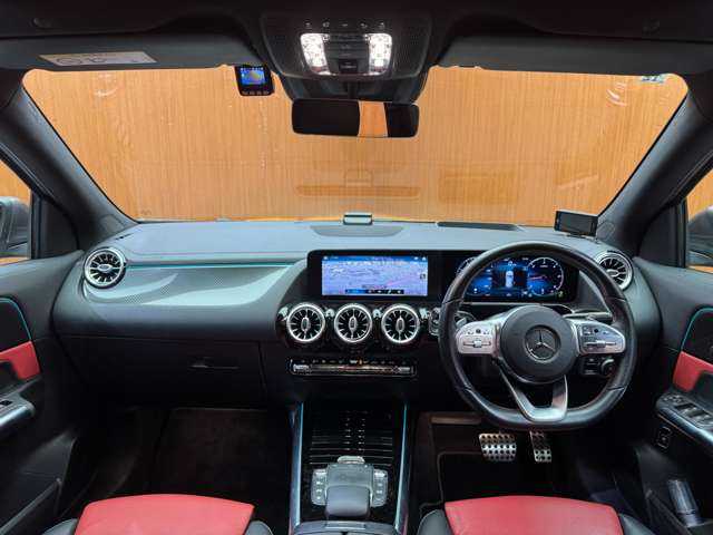 メルセデス・ベンツ ＧＬＡ２００ｄ 4マチック AMGライン 千葉県 2020(令2)年 6.1万km マウンテングレー パノラマＳＲ　/ＡＭＧレザーＥＸＣ　/アドバンスドＰＫＧ　/１オーナー　/ＨＵＤ　/純正ナビ　/３６０°カメラ　/ＡＣＣ　/ＢＳＭ　/シートヒーター　/パワーシート　/ＬＥＤヘッドライト　/ハイビームアシスト　/電動リアゲート