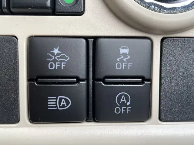 ダイハツ ムーヴ キャンバス G メイクアップ リミテッド　SAⅢ 神奈川県 2020(令2)年 3万km パールホワイトⅢ/ナチュラルベージュマイカメタリック 2トーン 純正SDナビ（NMZK-W700）/フルセグ/Bluetooth/CD/DVD/USB/両側パワースライドドア/全周囲カメラ/ドライブレコーダー/純正フロアマット/LEDヘッドライト/フォグランプ/オートライト/オートマチックハイビーム/コーナーセンサー/アイドリングストップ/プッシュスタート/スマートキー/電動格納ミラー/ドアバイザー/横滑り防止装置/衝突被害軽減システム