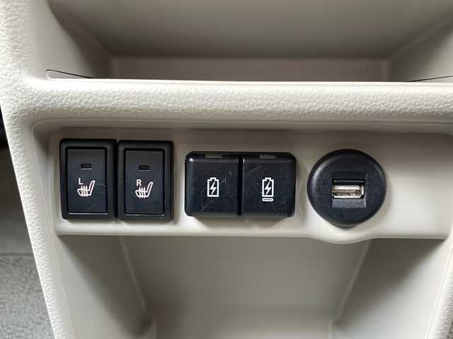 スズキ ラパン ＬＣ X 佐賀県 2023(令5)年 1.1万km テラコッタピンクメタリック/アーバンブラウン 2トーン エンジンスタートボタン/保証書/取扱説明書/記録簿/ワンオーナー/アイドリングストップ/スマートキー/スペアキー有/Bluetooth接続/CD/TV/社外ナビ/前後ドライブレコーダー/ベンチシート/純正フロアマット/前席シートヒーター/ABS/前後コーナーセンサー/LEDライト/レーンキープアシスト/盗難防止装置/オートライト/Wエアバッグ/衝突被害軽減システム/ステアリングスイッチ/クリアランスソナー/電格ウィンカーミラー