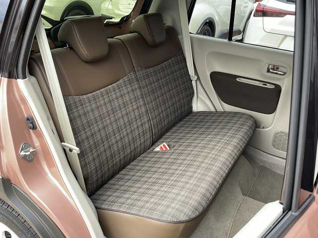 スズキ ラパン ＬＣ X 佐賀県 2023(令5)年 1.1万km テラコッタピンクメタリック/アーバンブラウン 2トーン エンジンスタートボタン/保証書/取扱説明書/記録簿/ワンオーナー/アイドリングストップ/スマートキー/スペアキー有/Bluetooth接続/CD/TV/社外ナビ/前後ドライブレコーダー/ベンチシート/純正フロアマット/前席シートヒーター/ABS/前後コーナーセンサー/LEDライト/レーンキープアシスト/盗難防止装置/オートライト/Wエアバッグ/衝突被害軽減システム/ステアリングスイッチ/クリアランスソナー/電格ウィンカーミラー