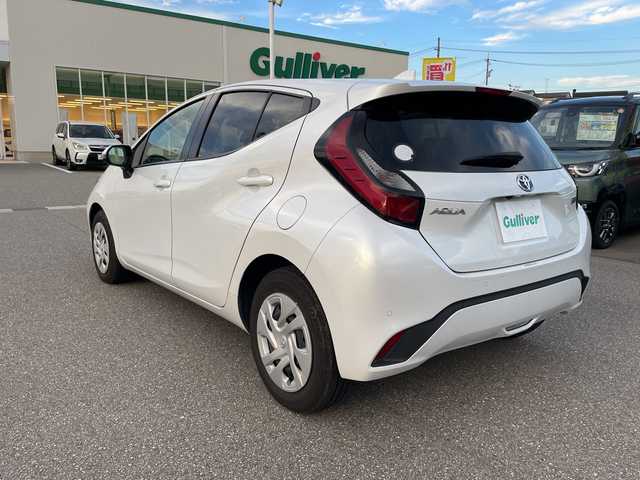 トヨタ アクア G 石川県 2022(令4)年 4.8万km プラチナホワイトパールマイカ 純正ディスプレイオーディオ　バックカメラ　ＬＥＤヘッドライト　ＥＴＣ　ドライブレコーダー　トヨタセーフティセンス　レーダークルーズ　スマートキー　プッシュスタート