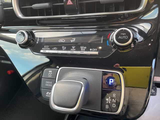 トヨタ アクア G 石川県 2022(令4)年 4.8万km プラチナホワイトパールマイカ 純正ディスプレイオーディオ　バックカメラ　ＬＥＤヘッドライト　ＥＴＣ　ドライブレコーダー　トヨタセーフティセンス　レーダークルーズ　スマートキー　プッシュスタート