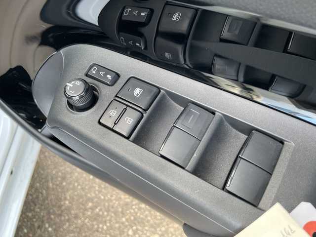 トヨタ アクア G 石川県 2022(令4)年 4.8万km プラチナホワイトパールマイカ 純正ディスプレイオーディオ　バックカメラ　ＬＥＤヘッドライト　ＥＴＣ　ドライブレコーダー　トヨタセーフティセンス　レーダークルーズ　スマートキー　プッシュスタート