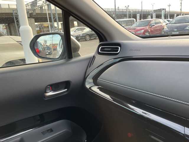 トヨタ アクア G 石川県 2022(令4)年 4.8万km プラチナホワイトパールマイカ 純正ディスプレイオーディオ　バックカメラ　ＬＥＤヘッドライト　ＥＴＣ　ドライブレコーダー　トヨタセーフティセンス　レーダークルーズ　スマートキー　プッシュスタート