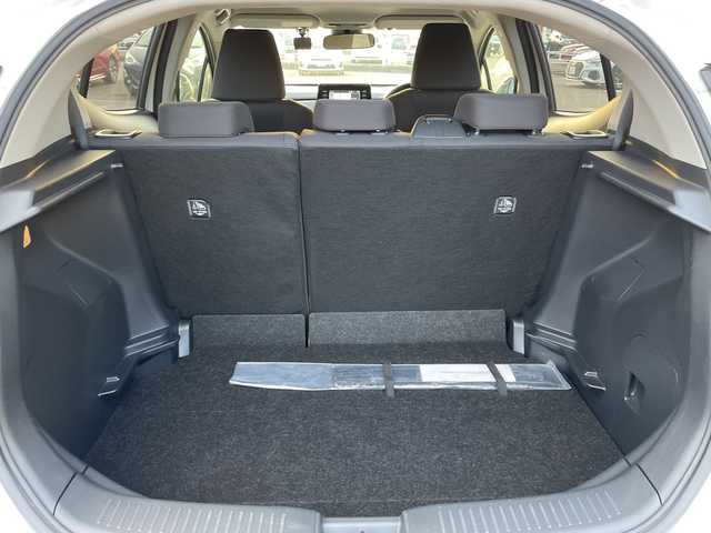 トヨタ アクア G 石川県 2022(令4)年 4.8万km プラチナホワイトパールマイカ 純正ディスプレイオーディオ　バックカメラ　ＬＥＤヘッドライト　ＥＴＣ　ドライブレコーダー　トヨタセーフティセンス　レーダークルーズ　スマートキー　プッシュスタート