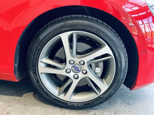 ボルボ Ｖ４０ D4 SE 大阪府 2016(平28)年 2.9万km パッションレッド ACC/BLIS/純正ナビ/TV/バックカメラ/純正17インチAW/LEDヘッドライト/クリアランスソナー/パドルシフト/ハーフ革/Dメモリ付きパワーシート/スマートキー