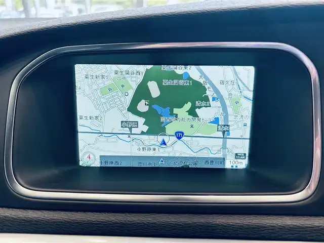 ボルボ Ｖ４０ D4 SE 大阪府 2016(平28)年 2.9万km パッションレッド ACC/BLIS/純正ナビ/TV/バックカメラ/純正17インチAW/LEDヘッドライト/クリアランスソナー/パドルシフト/ハーフ革/Dメモリ付きパワーシート/スマートキー