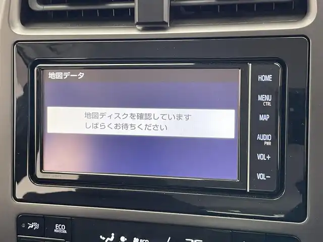 トヨタ プリウス S ツーリングセレ ブラックED 愛知県 2021(令3)年 3.7万km プラチナホワイトパールマイカ 純正ナビ　全方位カメラ　禁煙車　フルセグ　DVD　追従クルコン　ETC　セーフティセンス　１００V充電　シートヒーター　衝突軽減　コーナーセンサー　LEDライト　フォグ　Bluetooth　純正マット　純正１７インチAW　オートハイビーム　nanoeエアコン 　車線逸脱　スマートキー　プッシュスタート