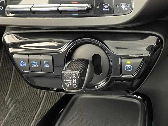 トヨタ プリウス S ツーリングセレ ブラックED 愛知県 2021(令3)年 3.7万km プラチナホワイトパールマイカ 純正ナビ　全方位カメラ　禁煙車　フルセグ　DVD　追従クルコン　ETC　セーフティセンス　１００V充電　シートヒーター　衝突軽減　コーナーセンサー　LEDライト　フォグ　Bluetooth　純正マット　純正１７インチAW　オートハイビーム　nanoeエアコン 　車線逸脱　スマートキー　プッシュスタート