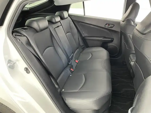 トヨタ プリウス S ツーリングセレ ブラックED 愛知県 2021(令3)年 3.7万km プラチナホワイトパールマイカ 純正ナビ　全方位カメラ　禁煙車　フルセグ　DVD　追従クルコン　ETC　セーフティセンス　１００V充電　シートヒーター　衝突軽減　コーナーセンサー　LEDライト　フォグ　Bluetooth　純正マット　純正１７インチAW　オートハイビーム　nanoeエアコン 　車線逸脱　スマートキー　プッシュスタート