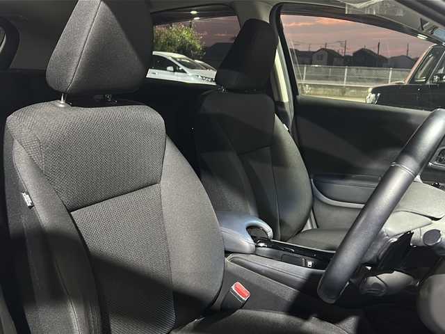 ホンダ ヴェゼル ハイブリッド X 東京都 2015(平27)年 8.2万km ミスティックグリーンパール (株)IDOMが運営する【じしゃロン伏見店】の自社ローン専用車両になりますこちらは現金またはオートローンご利用時の価格です。自社ローンご希望の方は別途その旨お申付け下さい/ホンダインターナビ/ワンセグテレビ/Bluetooth接続/USB×2/HDMI/前席シートヒーター/7速デュアルクラッチ付き/プッシュパーキングブレーキ/ブレーキホールド/LEDヘッドライト/衝突被害軽減システム/クルーズコントロール/ETC/純正アルミホイール積み込み