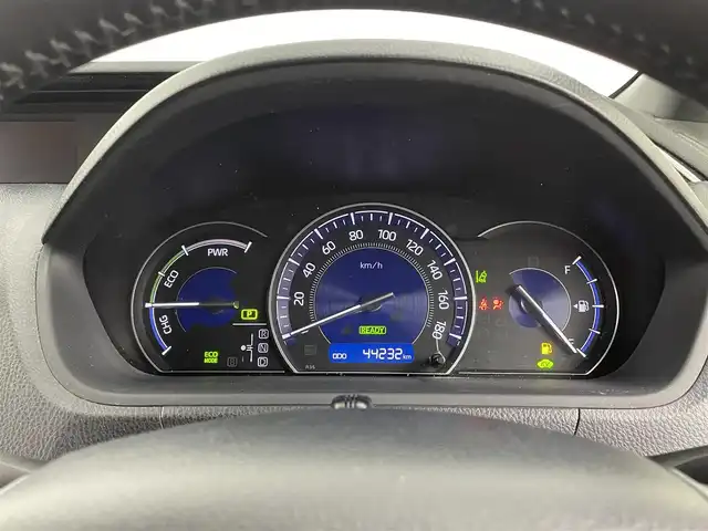 トヨタ エスクァイア ハイブリッド Xi 大分県 2018(平30)年 4.5万km ホワイトパールクリスタルシャイン 純正ナビ（フルセグＴＶ／Ｂｌｕｅｔｏｏｔｈ／ＣＤ／ＤＶＤ）　/フリップダウンモニター　/バックカメラ　/トヨタセーフティーセンス　/片側パワースライド　/スマートキー　/プッシュスタート　/純正ＡＷ