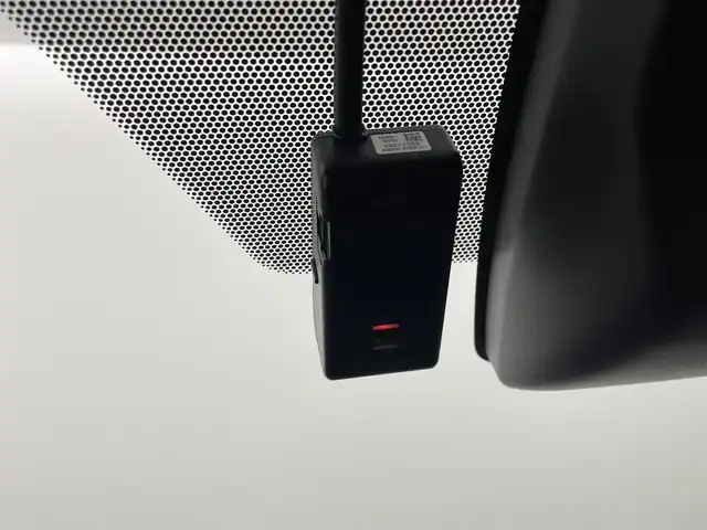 トヨタ エスクァイア ハイブリッド Xi 大分県 2018(平30)年 4.5万km ホワイトパールクリスタルシャイン 純正ナビ（フルセグＴＶ／Ｂｌｕｅｔｏｏｔｈ／ＣＤ／ＤＶＤ）　/フリップダウンモニター　/バックカメラ　/トヨタセーフティーセンス　/片側パワースライド　/スマートキー　/プッシュスタート　/純正ＡＷ