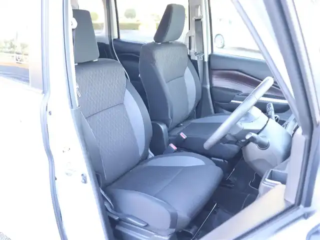 スズキ ソリオ バンディット HV MV 神奈川県 2023(令5)年 0.8万km ピュアホワイトP 純正メモリナビ/フルセグテレビ/全方位カメラ/Bluetooth/アダプティブクルーズ/スズキセーフティサポート/両側パワースライドドア/プッシュスタート/ドライブレコーダー/ETC/前関シートヒーター/LEDヘッドライト/保証書/取説/記録(R.7)/スペアスマートキー