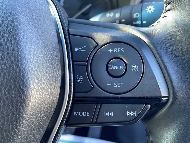 トヨタ ハリアー G 岩手県 2020(令2)年 2.2万km ホワイトパールクリスタルシャイン トヨタセーフティセンス/モデリスタエアロ/純正ナビ/　フルセグ/Bluetooth/バックカメラ/ドラレコ一体型デジタルインナーミラー/パワーバックドア/ハーフレザーシート/D席パワーシート/クリアランスソナー/ビルトインETC/LEDヘッドライト/LEDフォグ/革巻きステアリング/ステアリングスイッチ/純正ドアバイザー/純正フロアマット/スマートキー/取扱説明書/保証書