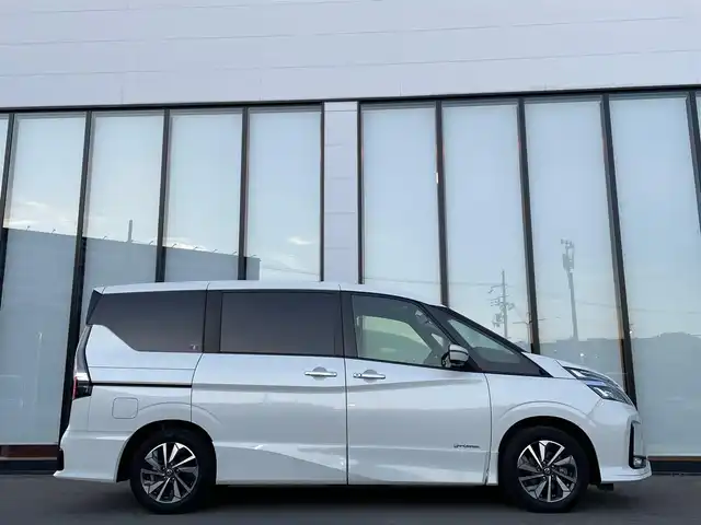 日産 セレナ