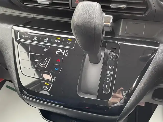 日産 デイズ ハイウェイスターG ターボ 佐賀県 2020(令2)年 4.8万km プレミアムパープルP ワンオーナー/純正9インチSDナビゲーション/・フルセグTV/CD/DVD/SD/Bluetooth/アラウンドビューモニター(ルームミラー同時映写)/エマージェンシーブレーキ/車線逸脱警報機能/クリアランスソナー/ISOFIX対応/革巻きステアリング/ステアリングリモコン/純正15インチアルミホイール/純正LEDヘッドライト/純正フォグランプ/純正フロアマット/新車保証書/スペアキー１本