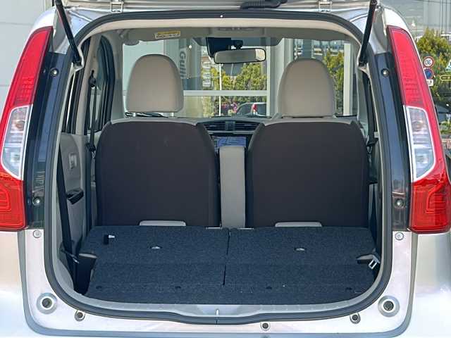日産 デイズ J 静岡県 2019(平31)年 0.8万km スターリングシルバーM 主要装備/・社外ナビ/・Bluetooth/・TV/・衝突被害軽減システム/・前後コーナーセンサー/・純正フロアマット/・ハロゲンヘッドライト/・リモコンキー/・エアバッグ/・ドアバイザー