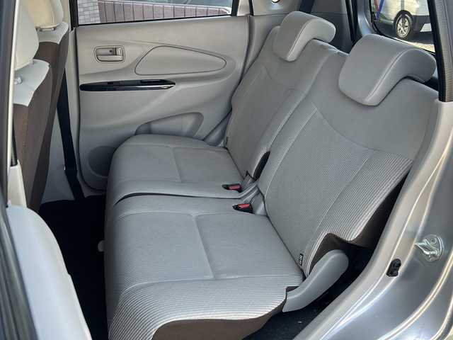 日産 デイズ J 静岡県 2019(平31)年 0.8万km スターリングシルバーM 主要装備/・社外ナビ/・Bluetooth/・TV/・衝突被害軽減システム/・前後コーナーセンサー/・純正フロアマット/・ハロゲンヘッドライト/・リモコンキー/・エアバッグ/・ドアバイザー