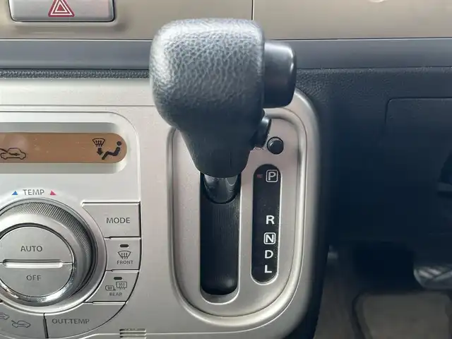 スズキ ラパン T Lパッケージ 秋田県 2012(平24)年 13.7万km ブルーイッシュブラックパール3 ４WD/純正オーディオ（AM/FM/CD)/スマートキー/純正アルミ/プッシュスタート/D席シートヒーター/純正フロアマット/純正ドアバイザー/オートエアコン/レベライザー/パワーステアリング/パワーウィンドウ/電動格納ウィンカーミラー/保証書/取扱説明書/記録簿