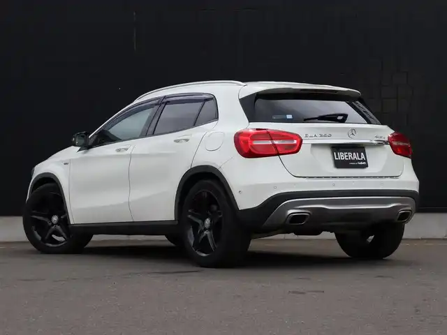 メルセデス・ベンツ ＧＬＡ２５０ 4マチック エディション1 宮城県 2014(平26)年 4.6万km カルサイトホワイト 純正ナビ【ＢＴ／ＣＤ／ＤＶＤ／フルセグＴＶ／ＵＳＢ】/パノラミックスライディングルーフ　/アダプティブクルーズコントロール　/ブラインドスポットアシスト/パワーシート(DN席)/メモリーシート(DN席)　/シートヒーター(DN席)/バックカメラ　/パドルシフト　/パワーバックドア　/ルーフレール/ハーフレザーシート/MTモード付/純正19インチAW/純正フロアマット/オートライト/コーナーセンサー(前後)/LEDヘッドライト/ドアバイザー/リモコンキー/ETC/禁煙車