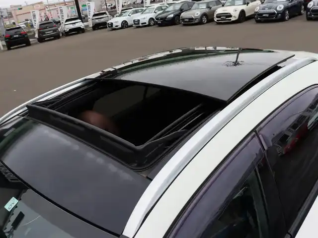 メルセデス・ベンツ ＧＬＡ２５０ 4マチック エディション1 宮城県 2014(平26)年 4.6万km カルサイトホワイト 純正ナビ【ＢＴ／ＣＤ／ＤＶＤ／フルセグＴＶ／ＵＳＢ】/パノラミックスライディングルーフ　/アダプティブクルーズコントロール　/ブラインドスポットアシスト/パワーシート(DN席)/メモリーシート(DN席)　/シートヒーター(DN席)/バックカメラ　/パドルシフト　/パワーバックドア　/ルーフレール/ハーフレザーシート/MTモード付/純正19インチAW/純正フロアマット/オートライト/コーナーセンサー(前後)/LEDヘッドライト/ドアバイザー/リモコンキー/ETC/禁煙車