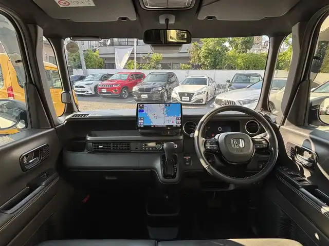 ホンダ Ｎ ＢＯＸ カスタム ターボ コーディネートS 熊本県 2024(令6)年 2.7万km プラチナホワイトパール ワンオーナー/社外10インチフローティングナビ（CN-F1X10BD）/【フルセグTV/CD/DVD/ＢＤ/Bluetooth/ラジオ】/バックカメラ/両側パワースライドドア/レーダークルーズコントロール/衝突軽減ブレーキ/先行車発進お知らせ機能/車線維持支援システム/標識認識機能/パドルシフト/横滑り防止機能/ブレーキホールド/黒革シート/前席シートヒーター/純正15インチAW/オートライト/LEDヘッドライト/ベンチシート/リヤサンシェード/ISOFIX/保証書/取扱説明書