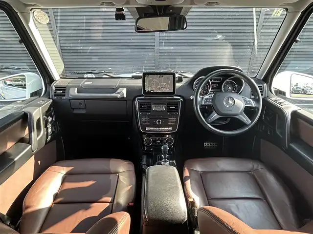 メルセデス・ベンツ ゲレンデヴァーゲン Ｇ３５０ｄ 茨城県 2018(平30)年 5.4万km ポーラホワイト 後期型　/ラグジュアリーＰKG　/ＳＲ　/harman/kardon　/茶革　/全席シートヒーター　/Ｍ付パワーシート　/８インチナビ　/１２セグ　/ＣａｒＰｌａｙ　/ＢＴ　/ＵＳＢ　/ＡＣＣ　/ＢＳＡ　/Ｂカメラ　/パークトロニック　/ＥＴＣ　/禁煙車