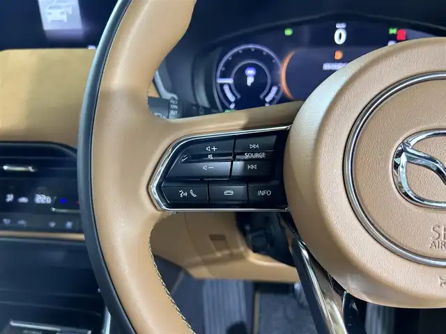 マツダ ＣＸ－６０ ＰＨＥＶ プレミアムスポーツ 佐賀県 2023(令5)年 3.2万km ロジウムホワイトプレミアムメタリック サンルーフ/BOSEサウンド/衝突軽減ブレーキ/レーンキープアシスト/純正12.3インチナビ/全周囲カメラ/ETC/ワンオーナー/レーダークルーズコントロール/ブラインドスポットモニター/パワーバックドア /ハーフレザーシート /全席シートヒーター/エアシート/前席パワーシート/運転席メモリーシート/LEDライト/フォグライト /オートライト/オートマチックハイビーム/パドルシフト/ステアリングヒーター/ステアリングリモコン/スマートキー/スペアキー/電動格納ミラー