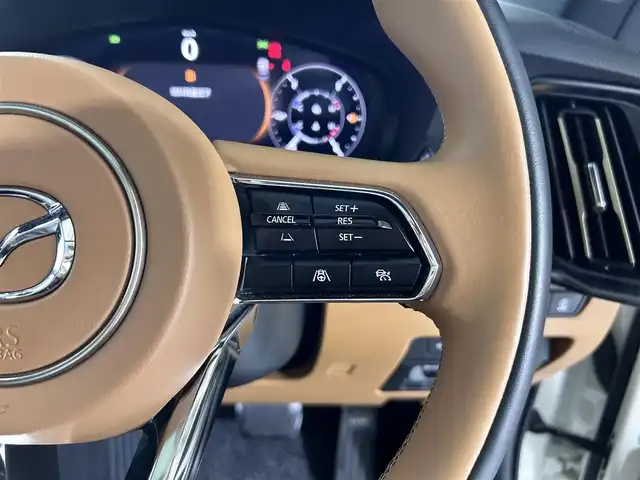 マツダ ＣＸ－６０ ＰＨＥＶ プレミアムスポーツ 佐賀県 2023(令5)年 3.2万km ロジウムホワイトプレミアムメタリック サンルーフ/BOSEサウンド/衝突軽減ブレーキ/レーンキープアシスト/純正12.3インチナビ/全周囲カメラ/ETC/ワンオーナー/レーダークルーズコントロール/ブラインドスポットモニター/パワーバックドア /ハーフレザーシート /全席シートヒーター/エアシート/前席パワーシート/運転席メモリーシート/LEDライト/フォグライト /オートライト/オートマチックハイビーム/パドルシフト/ステアリングヒーター/ステアリングリモコン/スマートキー/スペアキー/電動格納ミラー