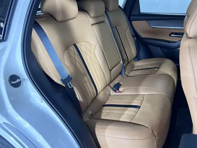 マツダ ＣＸ－６０ ＰＨＥＶ プレミアムスポーツ 佐賀県 2023(令5)年 3.2万km ロジウムホワイトプレミアムメタリック サンルーフ/BOSEサウンド/衝突軽減ブレーキ/レーンキープアシスト/純正12.3インチナビ/全周囲カメラ/ETC/ワンオーナー/レーダークルーズコントロール/ブラインドスポットモニター/パワーバックドア /ハーフレザーシート /全席シートヒーター/エアシート/前席パワーシート/運転席メモリーシート/LEDライト/フォグライト /オートライト/オートマチックハイビーム/パドルシフト/ステアリングヒーター/ステアリングリモコン/スマートキー/スペアキー/電動格納ミラー