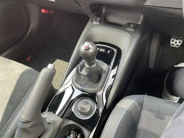 トヨタ ＧＲカローラ RZ 神奈川県 2023(令5)年 0.6万km 青 50台限定車/ワンオーナー/純正メモリーナビ・地デジTV/JBLスピーカー/バックモニター/純正USB/BT/Miracast/ビルトインETC2.0/ハーフレザーシート/前席シートヒーター/ステアリングヒーター/HUD/純正18インチAW/GRブレーキキャリパー/カーボンルーフ/トヨタセーフティセンス/レーダークルーズコントロール/PCS/LDA/BSM/RCTA/SEA/RSA/コーナーセンサー/オートハイビーム/ステアリングスイッチ/プッシュスタート/スマートキー×2/R5/6年ディーラー整備記録/保証書・取説あり