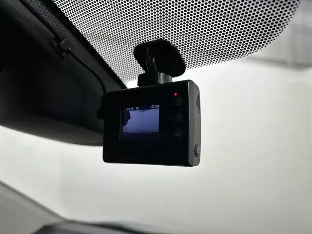 トヨタ シエンタ ハイブリッド G 大阪府 2015(平27)年 4.1万km シルバーM 純正ナビ(フルセグ/DVD再生/Bluetooth) バックカメラ ETC 両側パワースライドドア 衝突軽減 トヨタセーフティセンス スマートキー プッシュスタート ドラレコ