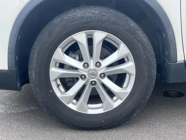 日産 エクストレイル 20X エマージェンシーブレーキ 秋田県 2016(平28)年 7.3万km ブリリアントホワイトパール ４WD/純正ナビ/ワンセグ/全方位カメラ/電動格納ミラー/電動リアゲート/純正フロアマット/アイドリングストップ/プッシュスタート/ダウンヒルアシストコントロール/LEDヘッドライト/オートライト/コーナーセンサー/クルーズコントロール（追従なし）/ルーフレール/ルーフキャリア/衝突軽減システム/ETC/ミラーヒーター/ステアリングスイッチ/オートエアコン/横滑り防止装置/保証書付整備手帳/取扱説明書/記録簿