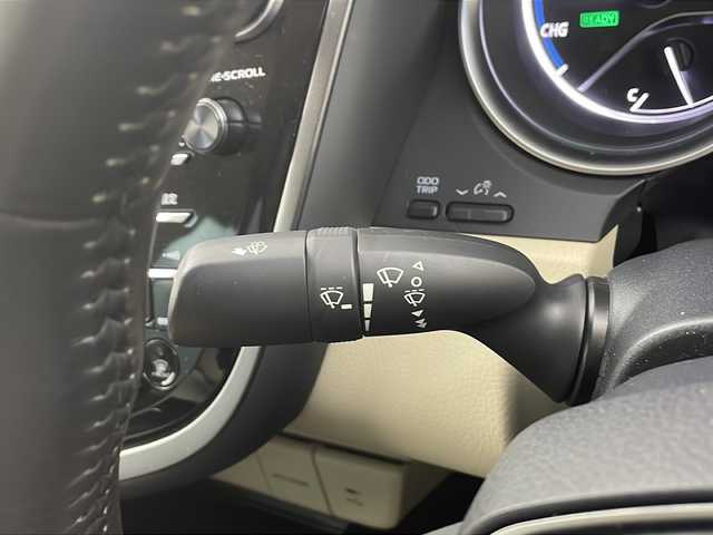 トヨタ カムリ G レザーパッケージ 福岡県 2017(平29)年 5.8万km シルバー ワンオーナー/純正8インチナビ/(フルセグTV/AM/FM/CD/DVD/BT)/バックカメラ/ビルトインETC2.0/シートヒーター/レーダークルーズコントロール/衝突軽減ブレーキ/レーンキープアシスト/クリアランスソナー/オートマチックハイビーム/レーンキープアシスト/パワーバックドア/USB入力端子/純正１８インチAW/純正フロアマット