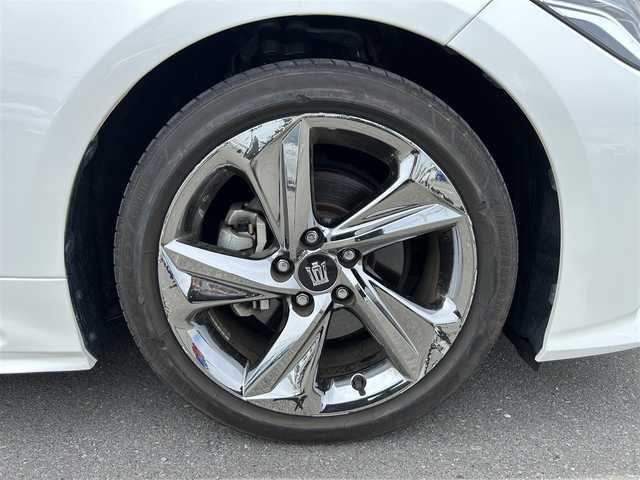 トヨタ クラウン ハイブリッド RS 静岡県 2019(平31)年 2.8万km ホワイトパールクリスタルシャイン ２２０系/トヨタセーフティセンス/純正8型ディスプレイ/ナビ/フルセグＴＶ/ＥＴＣ２．０/バックカメラ/スーパーライブサウンドシステム/三眼ＬＥＤヘッドライト/シーケンシャル/プッシュスタート/ＡＨＢ/ＬＴＡ/レーダークルーズ/純正１８ＡＷ/純正フロアマット/サイドカーテンエアバッグ/シートヒーター/前席パワーシート