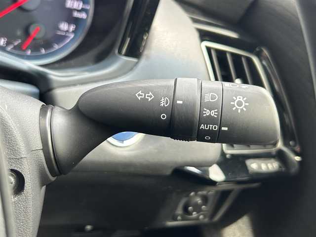 トヨタ クラウン ハイブリッド RS 静岡県 2019(平31)年 2.8万km ホワイトパールクリスタルシャイン ２２０系/トヨタセーフティセンス/純正8型ディスプレイ/ナビ/フルセグＴＶ/ＥＴＣ２．０/バックカメラ/スーパーライブサウンドシステム/三眼ＬＥＤヘッドライト/シーケンシャル/プッシュスタート/ＡＨＢ/ＬＴＡ/レーダークルーズ/純正１８ＡＷ/純正フロアマット/サイドカーテンエアバッグ/シートヒーター/前席パワーシート